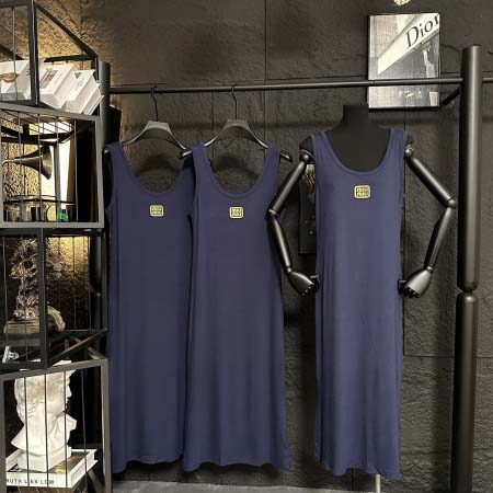 2026年3月9日入荷早春新作Miumiu女性用ファッション...