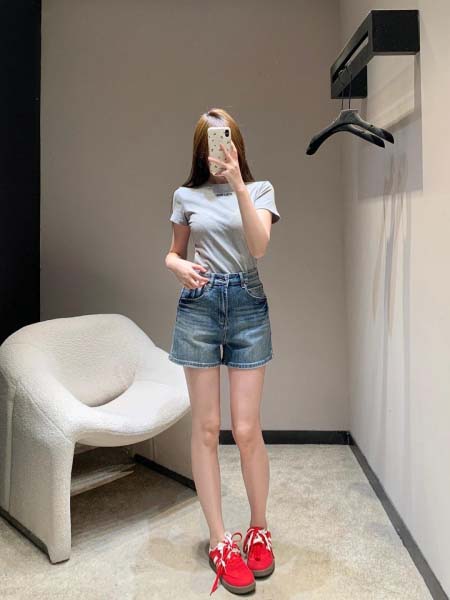 2026年3月9日入荷早春新作Pradaジーパン女性用ファッ...