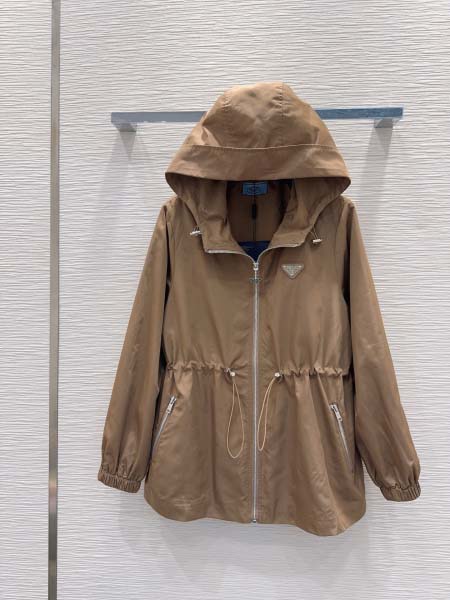 2026年3月22日入荷早春新作Prada女性用ファッション...