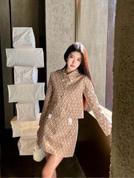 2026年3月22日入荷早春新作Valentinoセット女性...