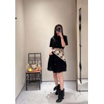 2026年3月22日入荷早春新作Loewe女性用ファッション/誕生日プレゼント/贈り物 can工場