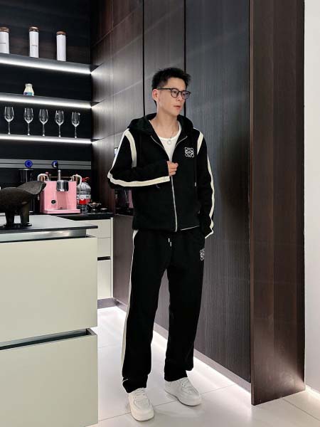 2026年3月25日入荷新作Loewe上下セット 超厳選★高...