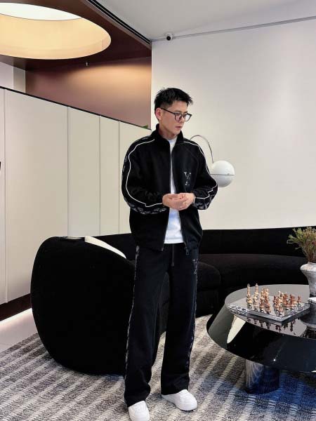 2026年3月25日入荷新作Louis Vuitton上下セ...