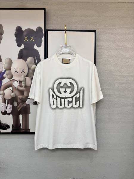 2026年3月28日入荷新作Gucci半袖Tシャツ春夏高品質...