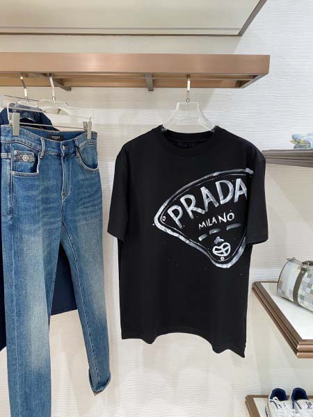 2026年3月28日入荷新作Prada半袖Tシャツ春夏高品質...