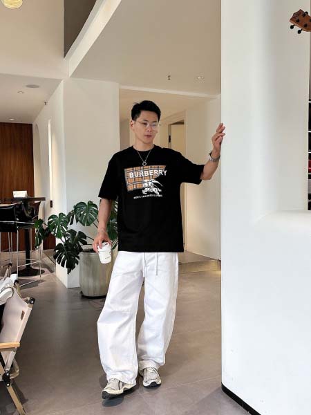 2026年3月29日入荷新作Burberry半袖Tシャツ春夏...