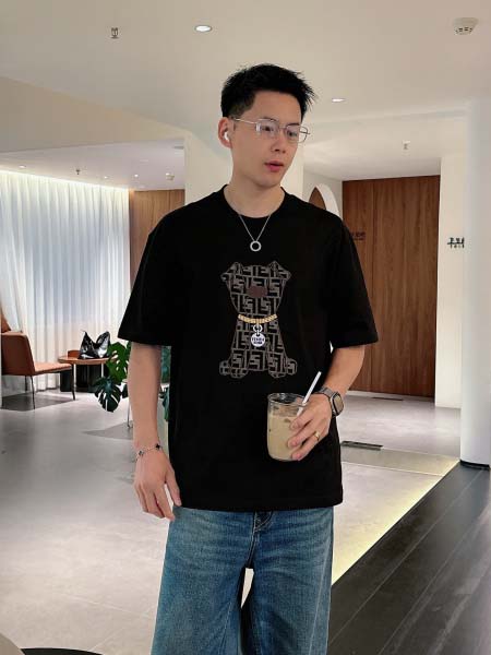 2026年3月29日入荷新作Fendi半袖Tシャツ春夏高品質...