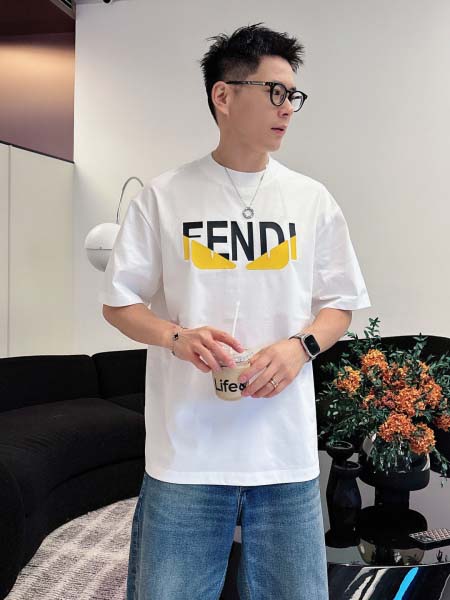 2026年3月29日入荷新作Fendi半袖Tシャツ春夏高品質...