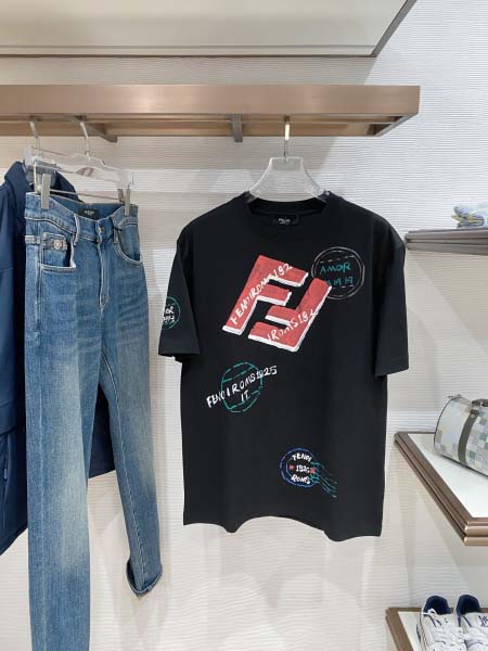 2026年3月31日入荷新作Fendi半袖Tシャツ春夏高品質...