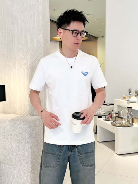 2026年3月31日入荷新作PRADA半袖Tシャツ春夏高品質...