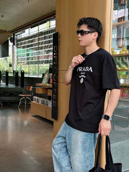 2026年3月31日入荷新作Prada半袖Tシャツ春夏高品質...