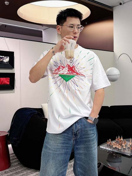 2026年3月31日入荷新作Prada半袖Tシャツ春夏高品質...