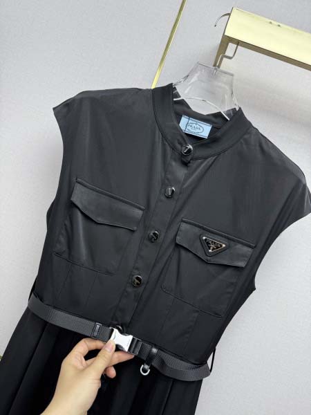 2026年4月4日入荷春夏新作Prada 高級品復刻 女性服 KL工場