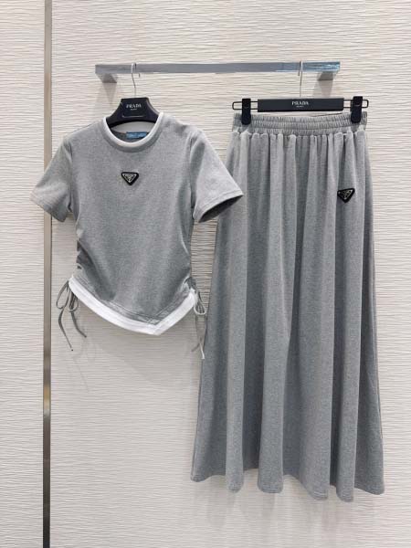 2026年4月4日入荷春夏新作Prada 高級品復刻 女性服 KL工場