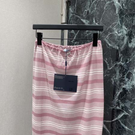 2026年4月4日入荷春夏新作Prada 高級品復刻 女性服 KL工場