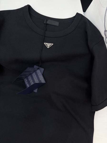 2026年4月4日入荷春夏新作Prada 高級品復刻 女性服 KL工場