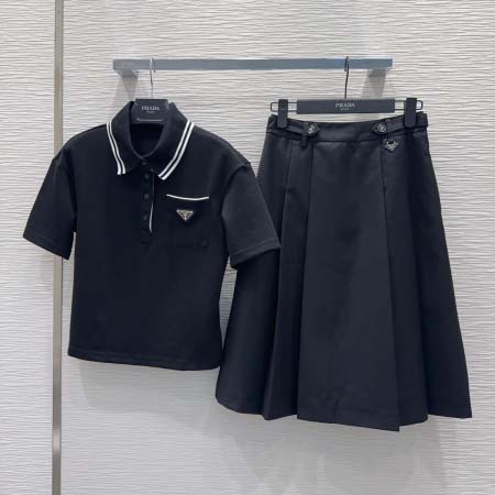 2026年4月4日入荷春夏新作Prada セット 上下高級品復刻 女性服 KL工場