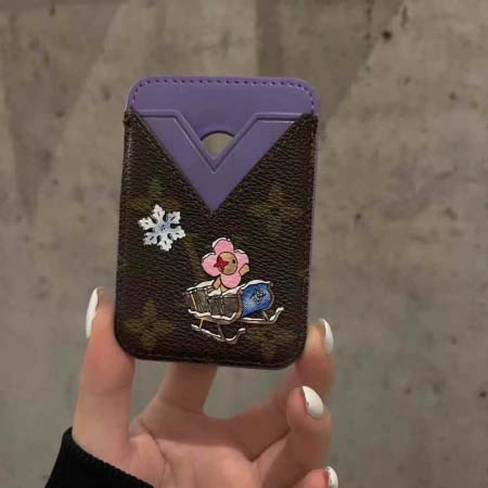 2026年4月10日入荷新作Louis VuittonIphoneケース全機種対応携帯ファッション/誕生日プレゼント/贈り物