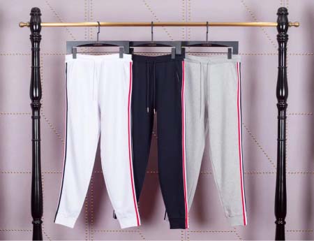 2026年4月2日入荷新作Thom Browneカーディガン...