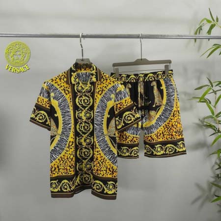 2026年4月3日入荷Versace春夏新作短袖上下新作商品...