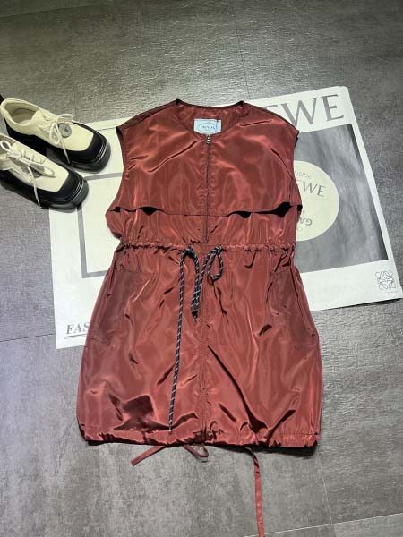 2026年4月4日入荷春夏新作Prada 高級品復刻 女性服...