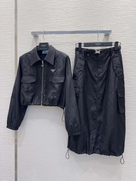 2026年4月4日入荷春夏新作Prada 上下高級品復刻 女...