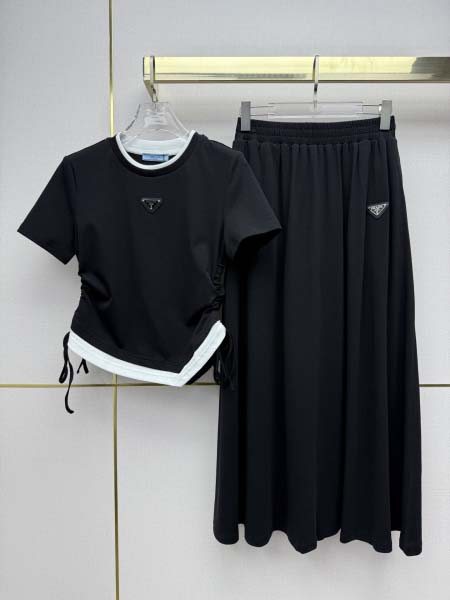 2026年4月4日入荷春夏新作Prada 高級品復刻 女性服...