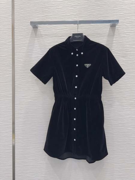 2026年4月4日入荷春夏新作Prada 高級品復刻 女性服...