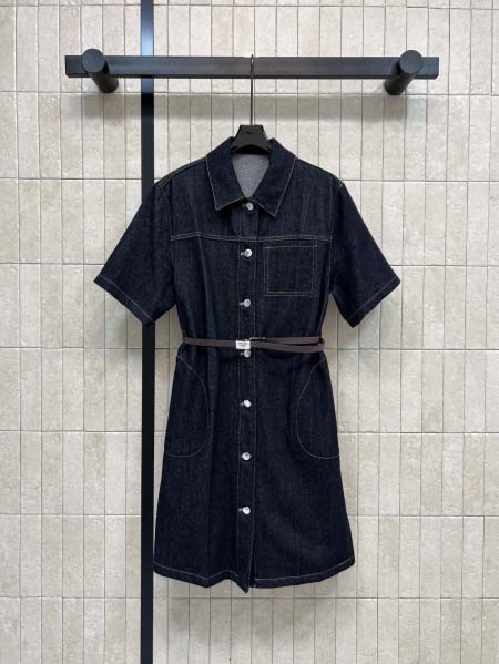 2026年4月4日入荷春夏新作Prada 高級品復刻 女性服...