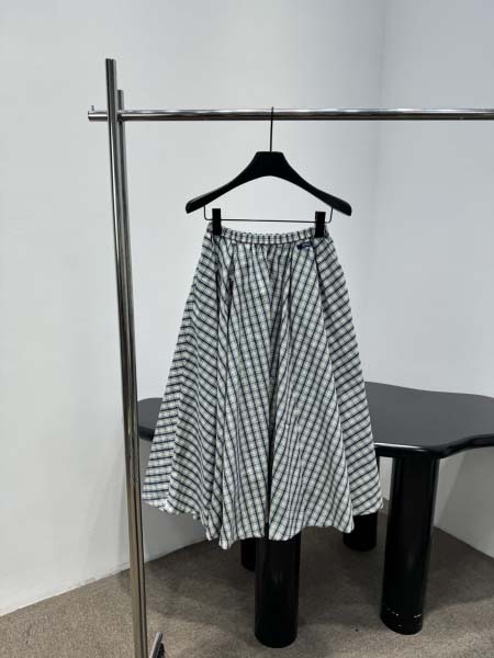 2026年4月4日入荷春夏新作Prada 高級品復刻 女性服...