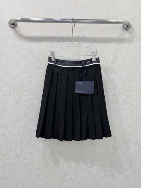 2026年4月4日入荷春夏新作Prada 高級品復刻 女性服...