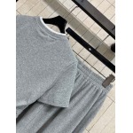 2026年4月4日入荷春夏新作Pradaセット 高級品復刻 女性服 KL工場