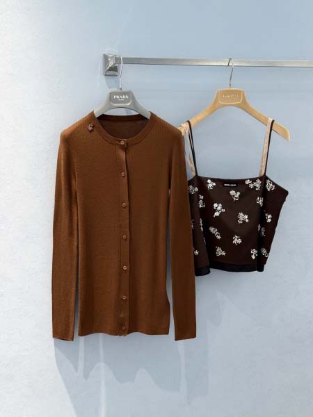 2026年4月4日入荷春夏新作Prada 高級品復刻 女性服...